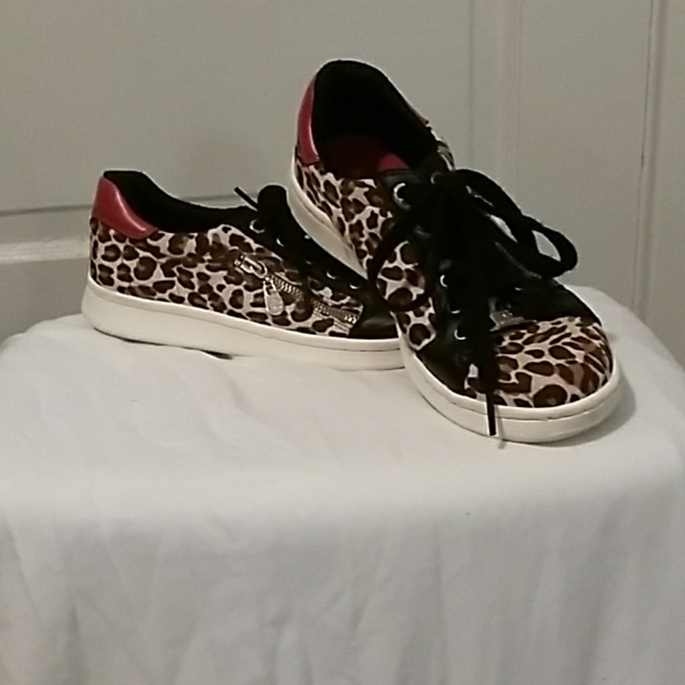 Leopard print sneakers